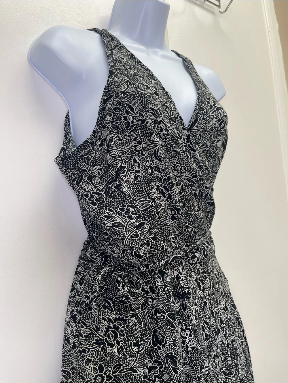 Abercrombie & Fitch Black White Paisley Floral High Low Wrap Maxi Dress Size M